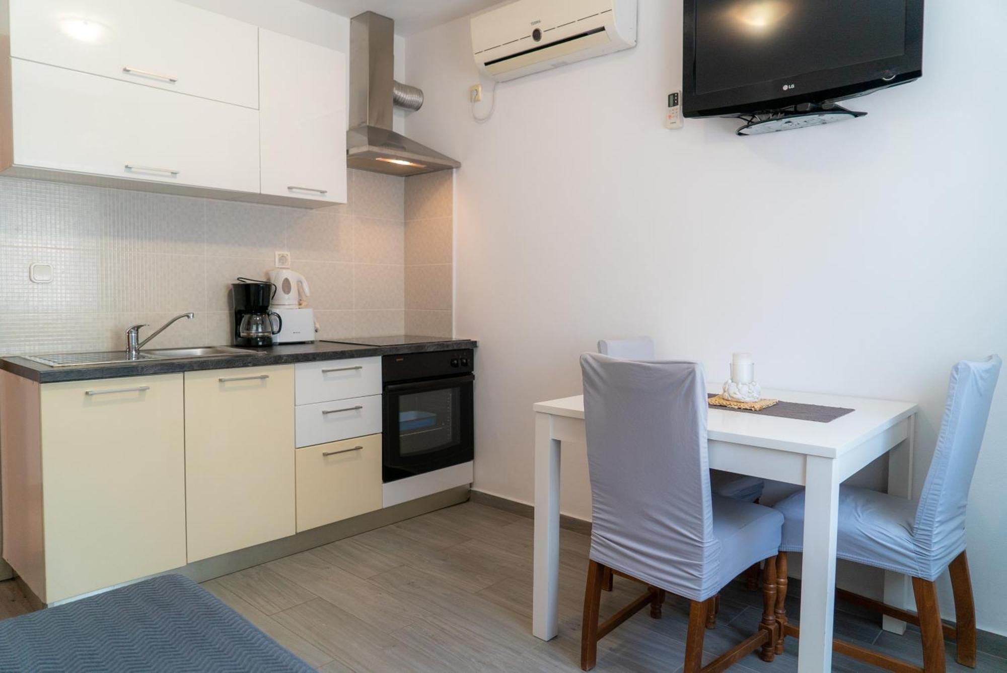 Apartments Zubcic Tisno Kültér fotó